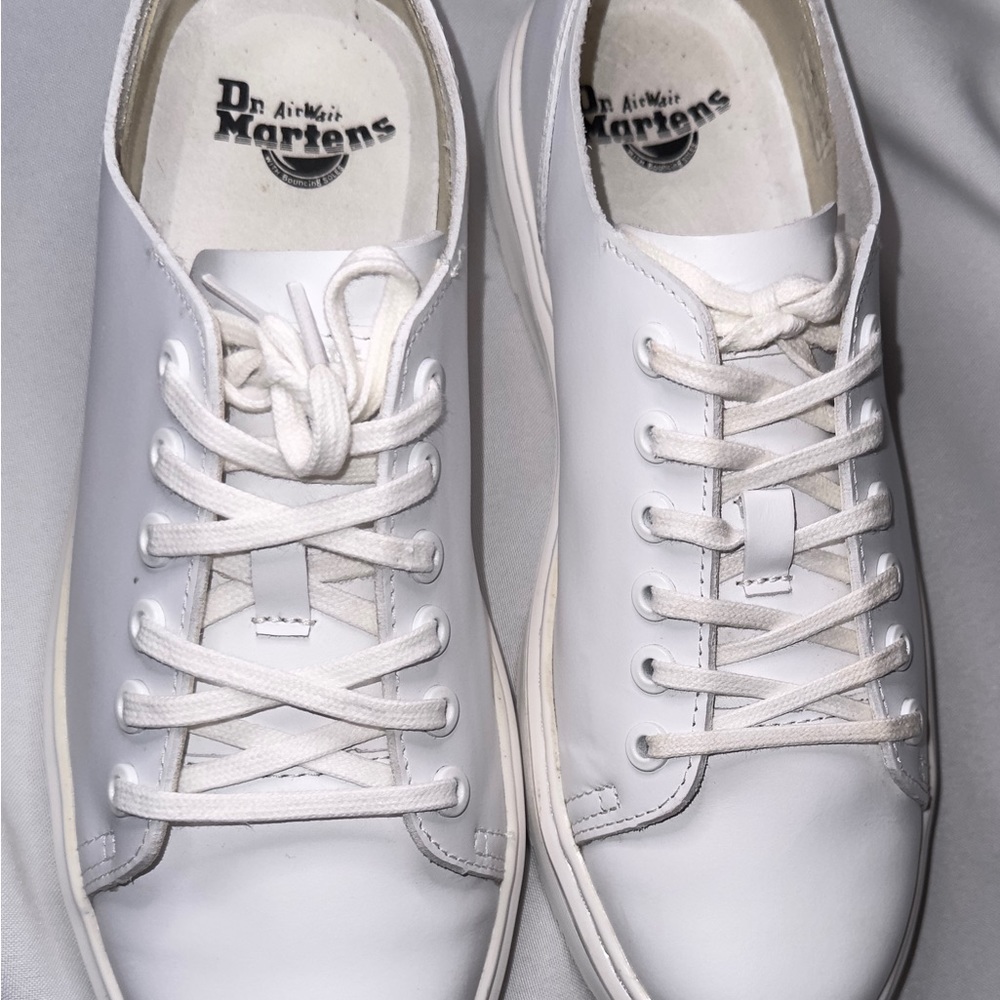 Dr. MARTENS- DANTE- gently used